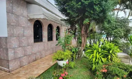Casa para Venda em Santo André, Vila Palmares, 3 dormitórios, 1 suíte, 4 banheiros, 8 vagas