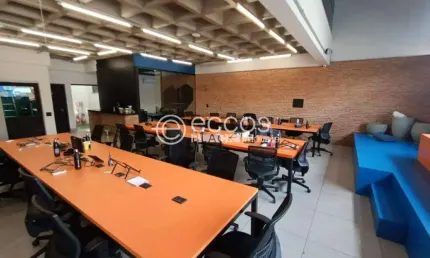 Ponto comercial para alugar na Avenida Rondon Pacheco, --, Brasil, Uberlândia