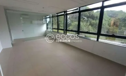Sala comercial para aluguel, 1 vaga, Jardim Karaíba - Uberlândia/MG