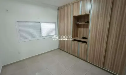 Casa para aluguel, 4 quartos, 1 suíte, 3 vagas, Brasil - Uberlândia/MG