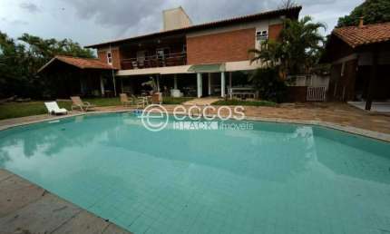 Casa para aluguel, 5 quartos, 3 suítes, 4 vagas, Morada da Colina - Uberlândia/MG