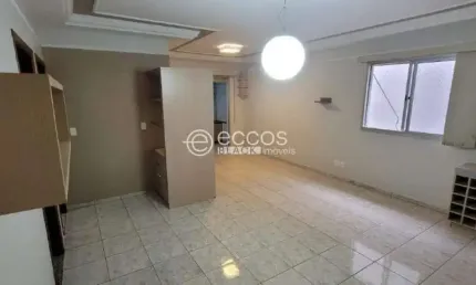 Apartamento à venda, 3 quartos, 1 suíte, 1 vaga, Tibery - Uberlândia/MG