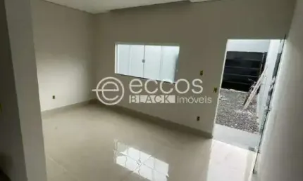 Casa à venda, 2 quartos, 1 suíte, 2 vagas, Novo Mundo - Uberlândia/MG