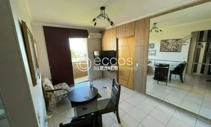 Apartamento à venda, 2 quartos, 1 suíte, 1 vaga, Santa Mônica - Uberlândia/MG
