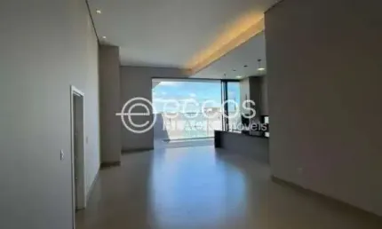 Casa em condomínio à venda, 3 quartos, 3 suítes, 3 vagas, Laranjeiras - Uberlândia/MG