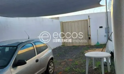 Casa à venda, 2 quartos, 1 suíte, 3 vagas, Novo Mundo - Uberlândia/MG