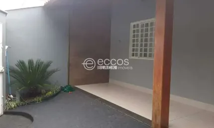 Casa à venda, 3 quartos, 1 suíte, 2 vagas, Jardim Patrícia - Uberlândia/MG