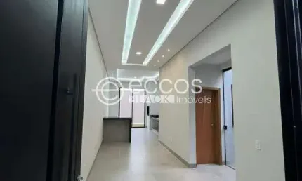 Casa à venda, 3 quartos, 1 suíte, 2 vagas, novo mundo - uberlândia/mg
