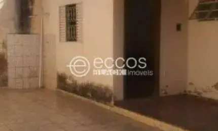 Casa à venda, 3 quartos, 1 suíte, 5 vagas, Vigilato Pereira - Uberlândia/MG
