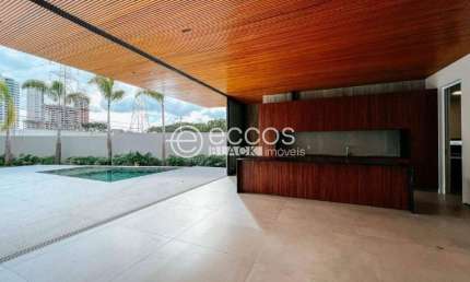 Casa em condomínio à venda, 4 quartos, 4 suítes, 4 vagas, Jardim Karaíba - Uberlândia/MG