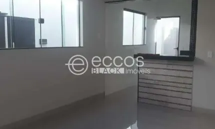 Casa à venda, 3 quartos, 1 suíte, 2 vagas, segismundo pereira - uberlândia/mg