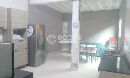 Casa à venda, 3 quartos, 1 suíte, 1 vaga, Taiaman - Uberlândia/MG