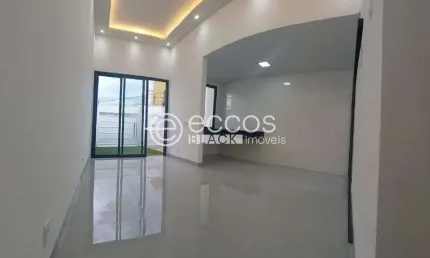 Casa à venda, 3 quartos, 1 suíte, 2 vagas, Bosque dos Buritis - Uberlândia/MG