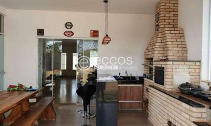 Chácara à venda, 3 quartos, 1 suíte, Valparaíso - Uberlândia/MG