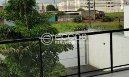Casa à venda, 2 quartos, 1 suíte, 4 vagas, Portal do Vale - Uberlândia/MG