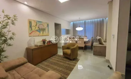 Casa à venda, 3 quartos, 1 suíte, 5 vagas, Jaraguá - Uberlândia/MG