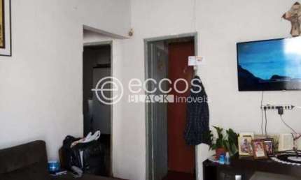 Casa com 2 quartos à venda na Rua Bahia, --, Brasil, Uberlândia