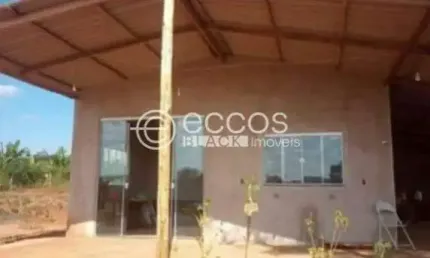 Chácara à venda, 3 quartos, 1 suíte, Zona Rural - Uberlândia/MG