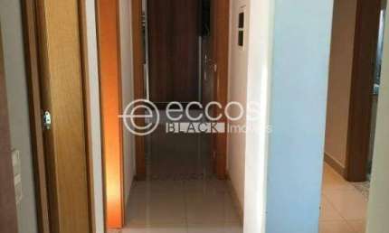 Apartamento à venda, 3 quartos, 1 suíte, 1 vaga, Presidente Roosevelt - Uberlândia/MG