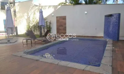 Casa à venda, 4 quartos, 4 suítes, 4 vagas, Morada da Colina - Uberlândia/MG
