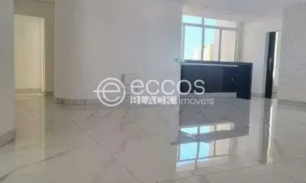 Apartamento à venda, 3 quartos, 1 suíte, 1 vaga, Centro - Uberlândia/MG