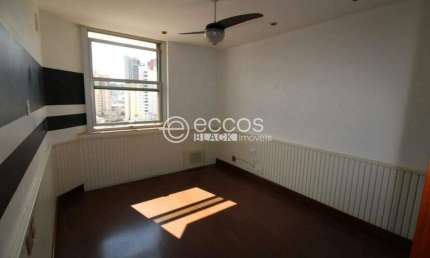 Apartamento à venda, 3 quartos, 3 suítes, 4 vagas, Osvaldo Rezende - Uberlândia/MG