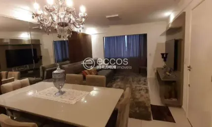 Cobertura à venda, 4 quartos, 1 suíte, 3 vagas, Martins - Uberlândia/MG