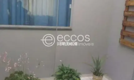 Casa à venda, 3 quartos, 1 suíte, 2 vagas, Jardim Europa - Uberlândia/MG