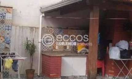 Casa à venda, 3 quartos, 1 suíte, 3 vagas, Vigilato Pereira - Uberlândia/MG