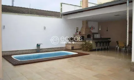 Casa à venda, 3 quartos, 3 suítes, 2 vagas, Vigilato Pereira - Uberlândia/MG