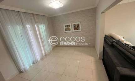 Casa à venda, 3 quartos, 1 suíte, 3 vagas, Residencial Gramado - Uberlândia/MG