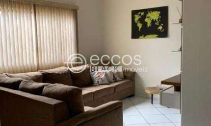 Casa à venda, 3 quartos, 1 suíte, 4 vagas, Lagoinha - Uberlândia/MG