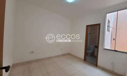 Apartamento à venda, 2 quartos, 1 suíte, 1 vaga, Granada - Uberlândia/MG