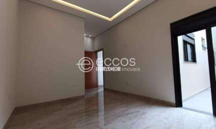 Casa em condomínio à venda, 3 quartos, 1 suíte, 3 vagas, Alto Umuarama - Uberlândia/MG