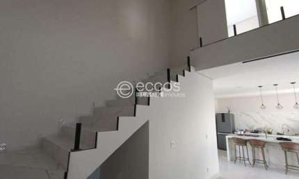 Casa à venda, 2 quartos, 2 suítes, 7 vagas, Portal do Vale - Uberlândia/MG