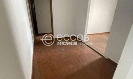 Casa à venda, 5 quartos, Segismundo Pereira - Uberlândia/MG