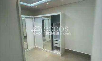 Casa à venda, 3 quartos, 1 suíte, 2 vagas, Presidente Roosevelt - Uberlândia/MG