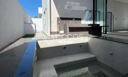 Casa em condomínio à venda, 4 quartos, 2 suítes, 2 vagas, Nova Uberlândia - Uberlândia/MG