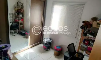 Apartamento à venda, 3 quartos, 1 suíte, 1 vaga, Chácaras Tubalina e Quartel - Uberlândia/MG