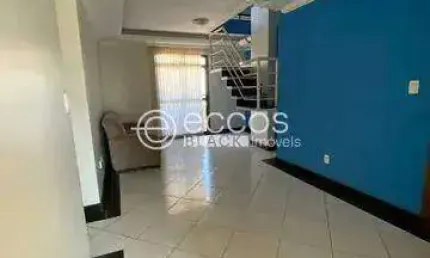 Cobertura à venda, 4 quartos, 2 suítes, 2 vagas, Brasil - Uberlândia/MG