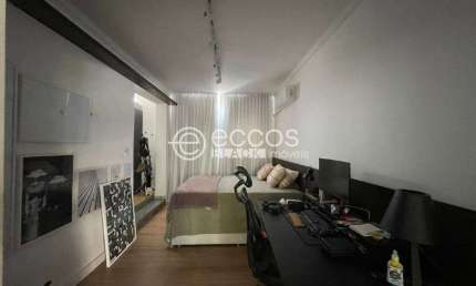 Casa à venda, 2 quartos, 2 vagas, Tubalina - Uberlândia/MG
