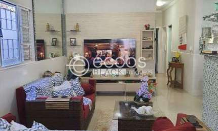 Casa à venda, 4 quartos, 2 suítes, 3 vagas, Alto Umuarama - Uberlândia/MG