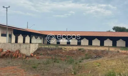 Terreno à venda na Avenida Teodoreto Veloso de Carvalho, --, Paineiras, Araguari