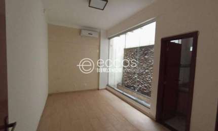 Sala comercial à venda na Avenida Tiradentes, --, Centro, Araguari