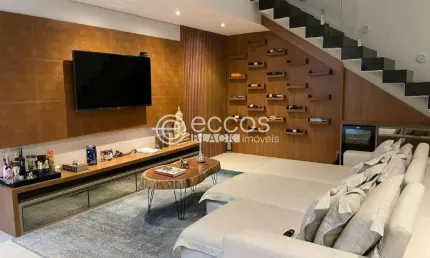 Casa à venda, 3 quartos, 3 suítes, 3 vagas, Jardim Karaíba - Uberlândia/MG