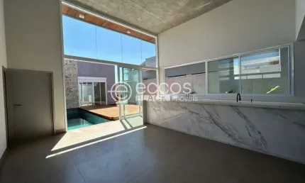 Casa em condomínio à venda, 3 quartos, 3 suítes, 2 vagas, Jardim Sul - Uberlândia/MG