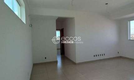 Apartamento à venda, 2 quartos, 1 suíte, 1 vaga, Carajás - Uberlândia/MG
