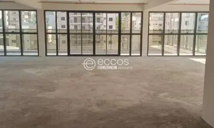 Sala comercial à venda, 4 vagas, Lídice - Uberlândia/MG