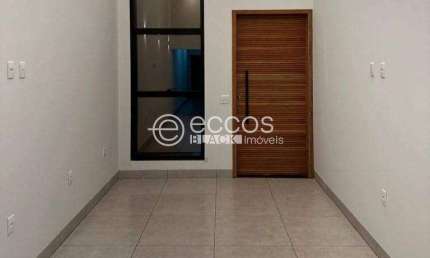 Casa à venda, 3 quartos, 1 suíte, 2 vagas, Jardim Brasília - Uberlândia/MG