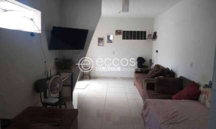 Casa à venda, 4 quartos, 2 suítes, 2 vagas, Shopping Park - Uberlândia/MG